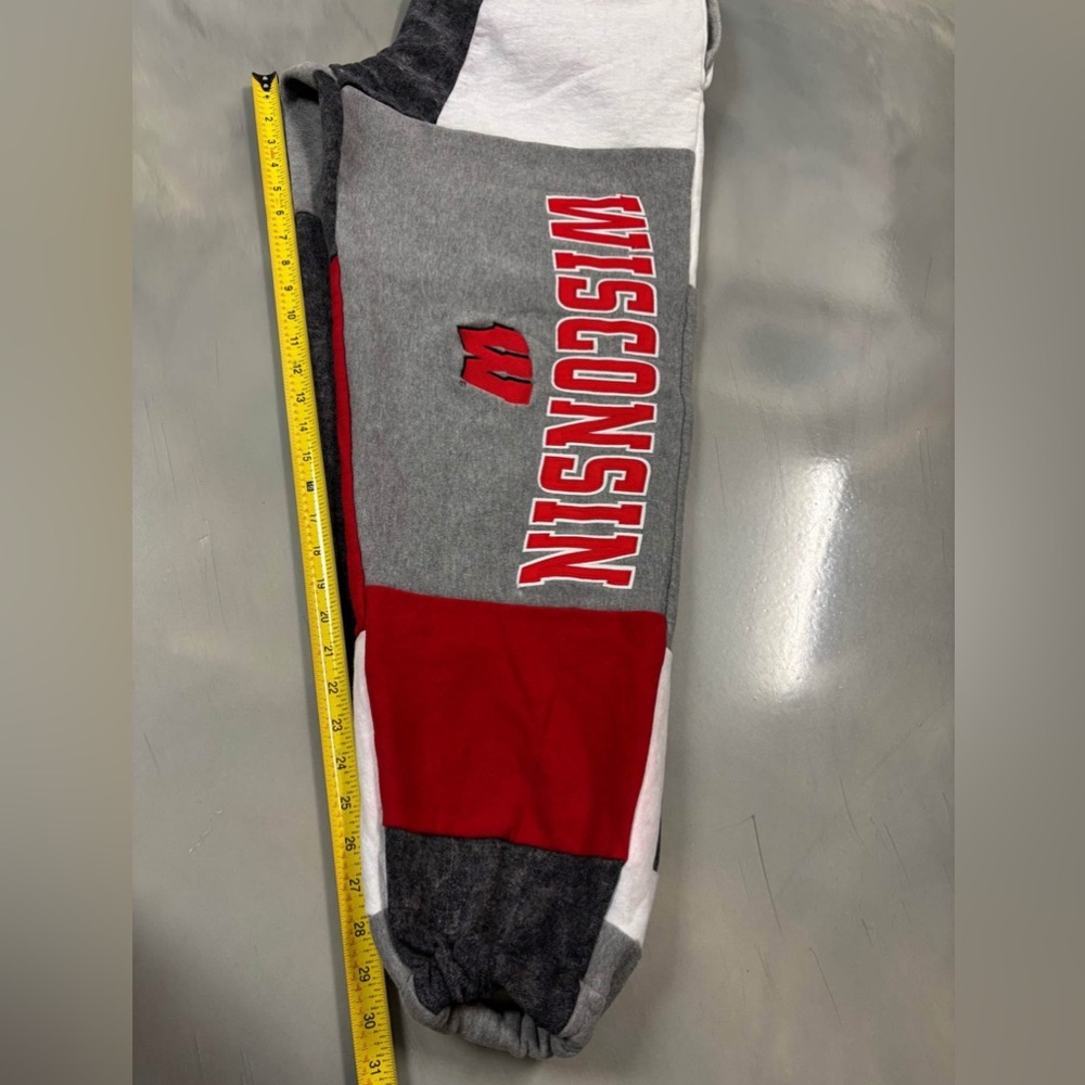 Wisconsin Sweatpants - Picture 8 of 8